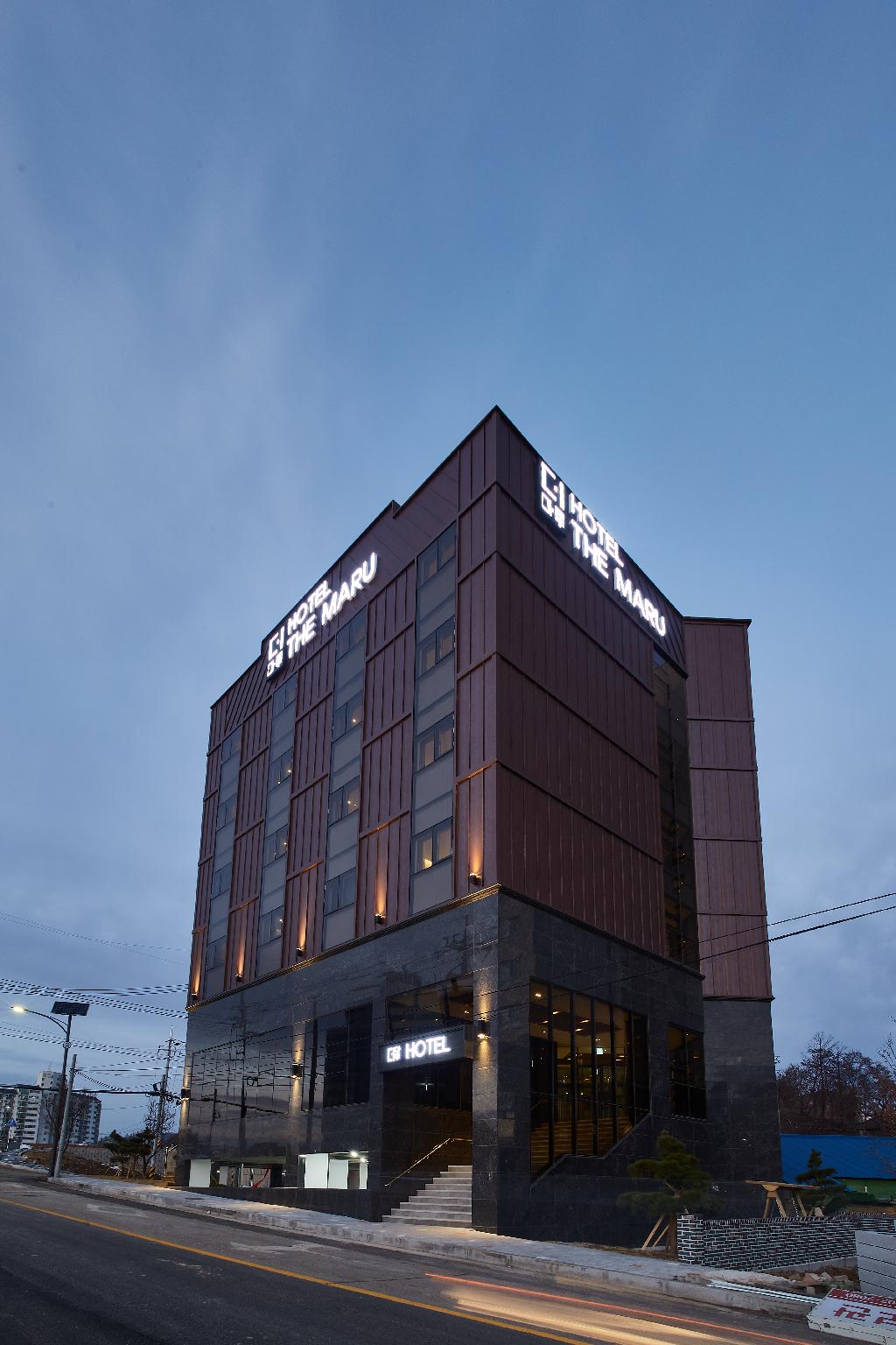 평창 호텔 더 마루 (Pyeongchang Hotel The Maru)