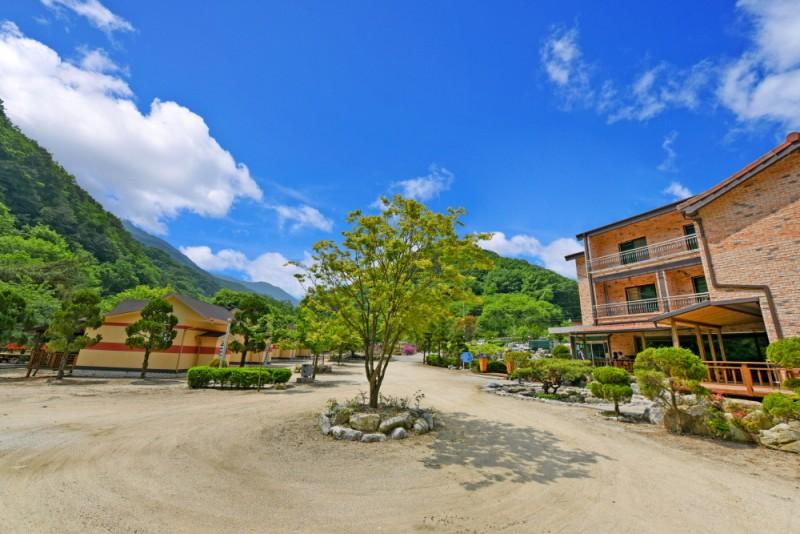 가평 천룡펜션 (Gapyeong Cheonryong Pension)