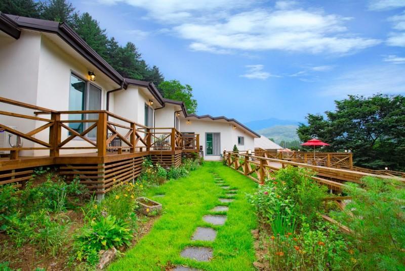양평 레터스펜션 (Yangpyeong Letters Pension)