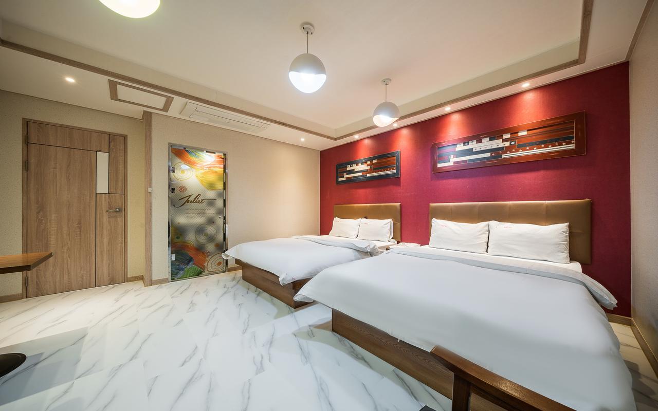 안동 옥동 줄리엣 (Andong Okdong Juliet)