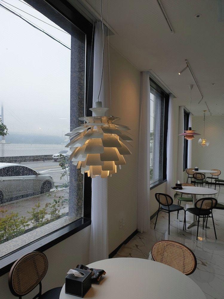 해마루 호텔 (Haemaru Hotel)