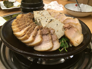 김옥자 흑두부보쌈 중동점