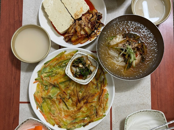 매화산아래닭발껍데기