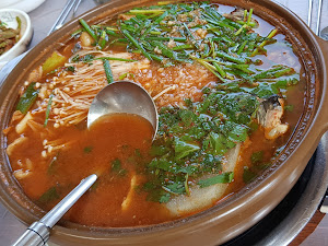 송강민물매운탕