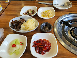 엄마손한식당