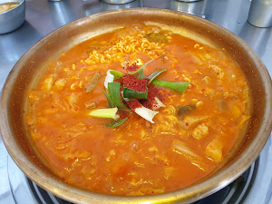 전통김치찌개전문점