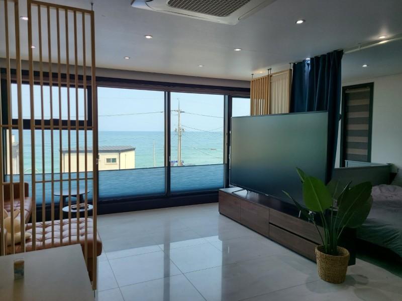 삼척 스무밤펜션 (Samcheok Twenty Nights Pension)