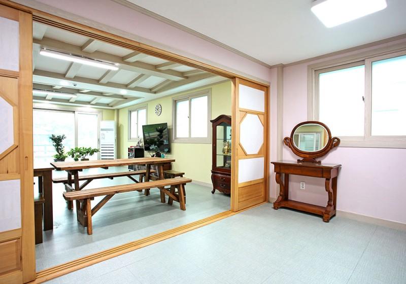 경주 팜스펜션 (Gyeongju Palms Pension)