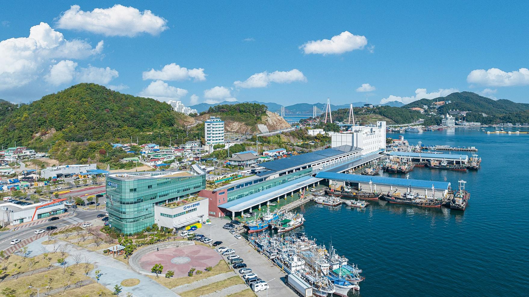 여수 호텔더원 (Yeosu Hotel The One)