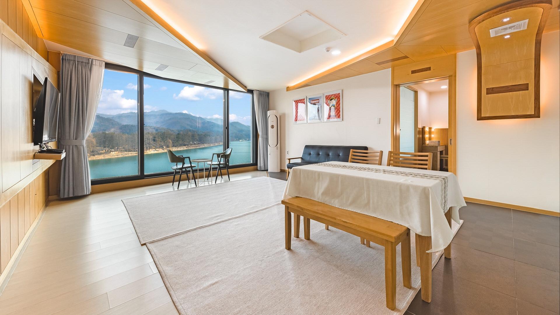 가평 론다빌 펜션 (Gapyeong Rondavill Pension)