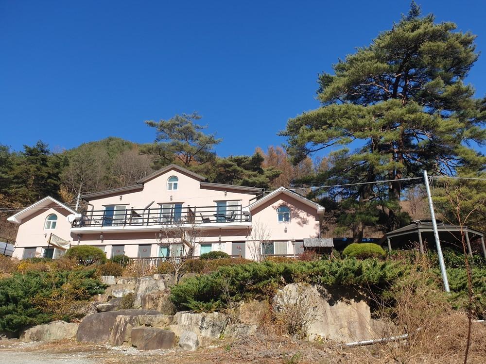 별마중 펜션 (Byulmajung Pension)