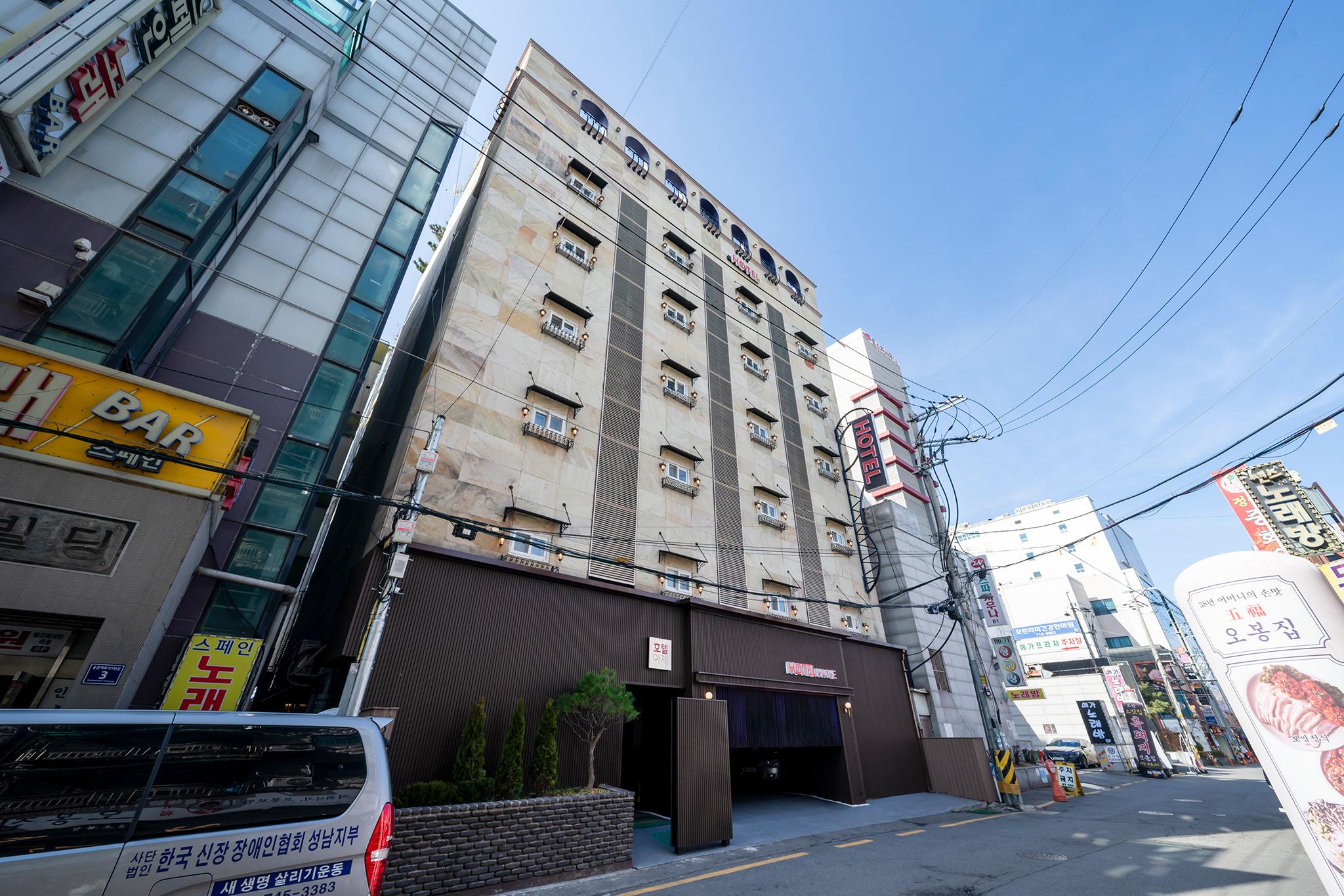 성남 모란 호텔 아체 (Seongnam Moran Hotel Aceh)