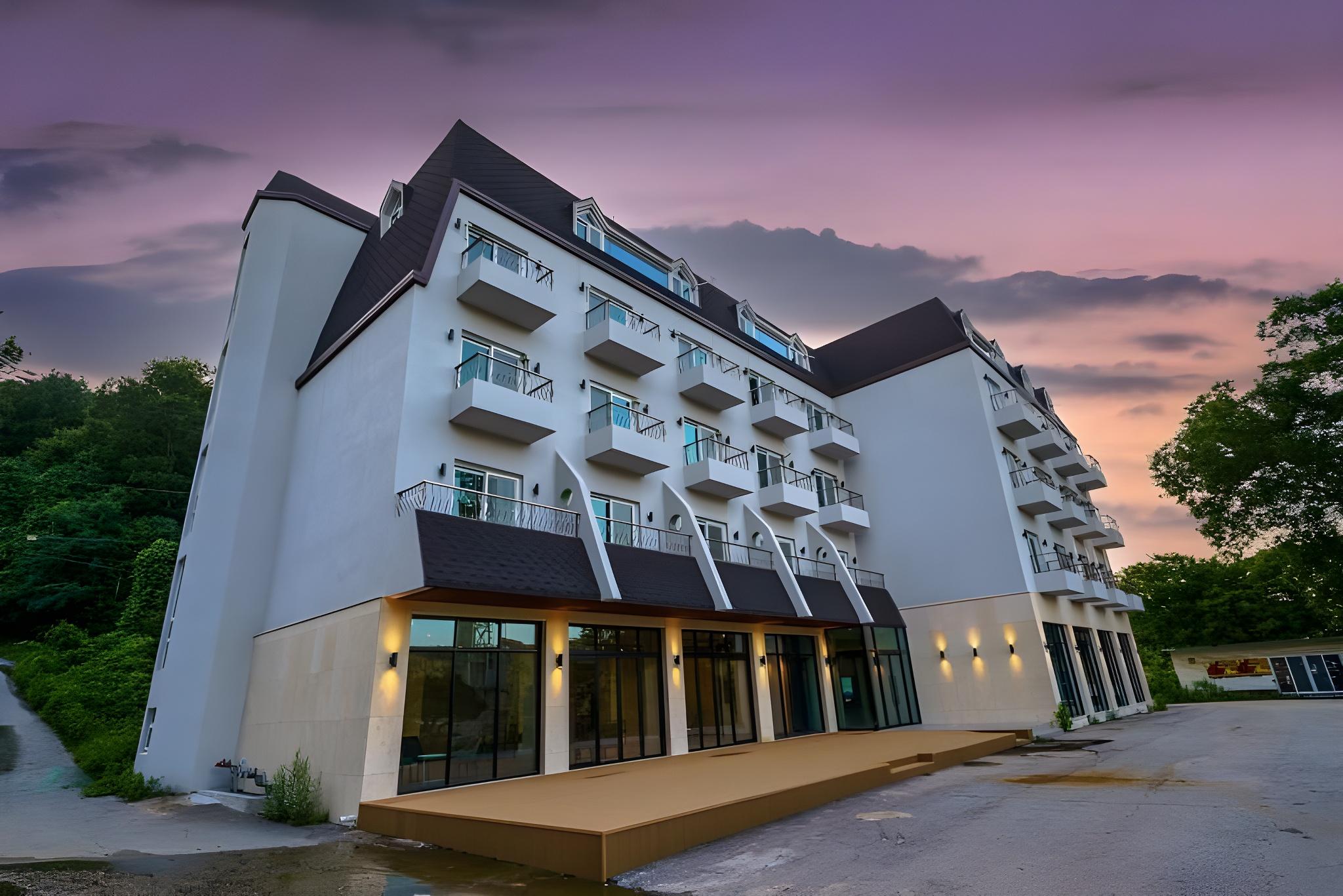 가평 스테이고재325리버뷰리조트 (서울 인근, 친자연) (Gapyeong Staygojae 325 Riverview Resort (near Seoul, friendly nature))