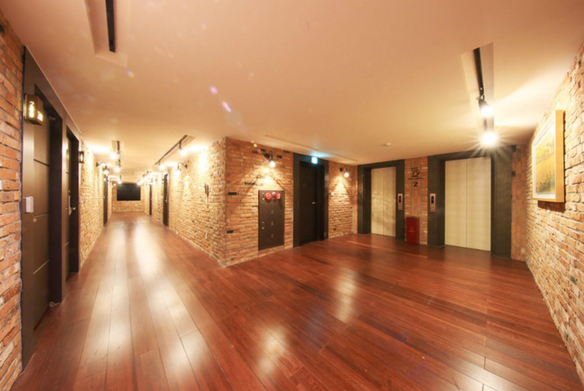 안산 퀸즈 호텔 (Ansan Queens Hotel)