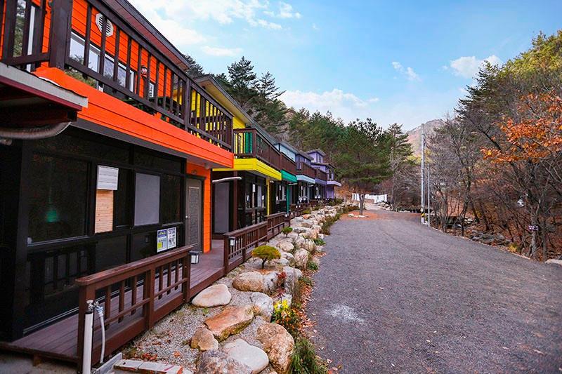 인제 백담레인보우펜션 (Inje Baekdam Rainbow Pension)