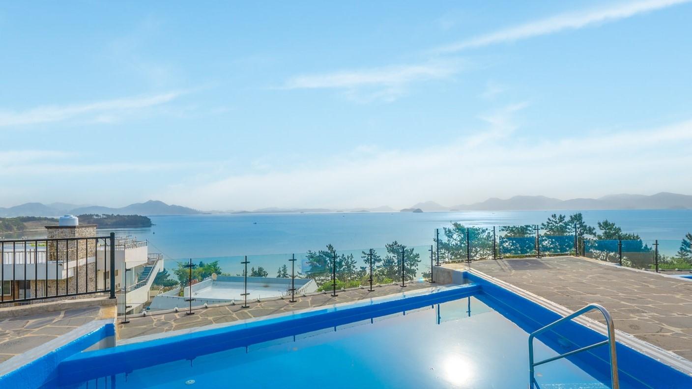 yeosu rebeu ocean view pension