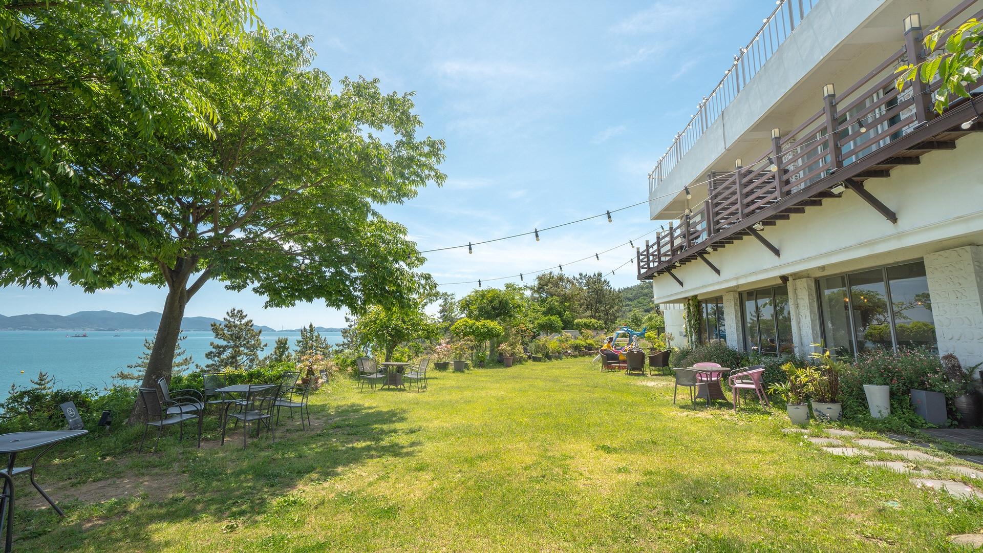 yeosu rebeu ocean view pension