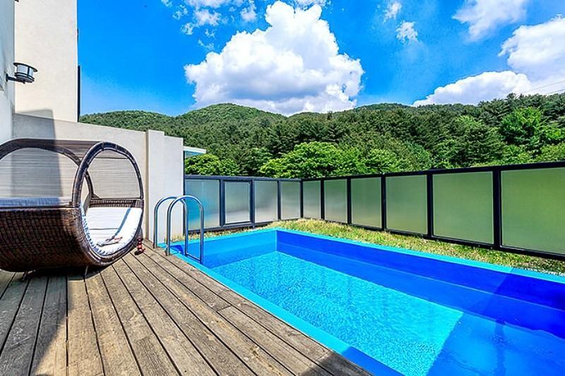 포천 풀문풀빌라 (Pocheon Full Moon Pool Villa)