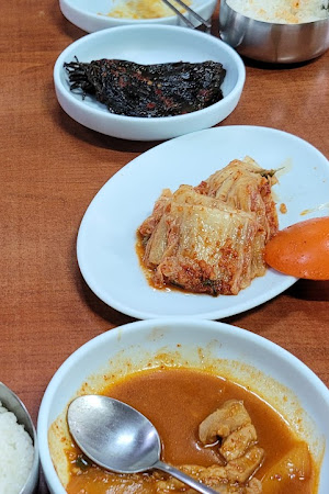 돼지두루치기 울대찌개