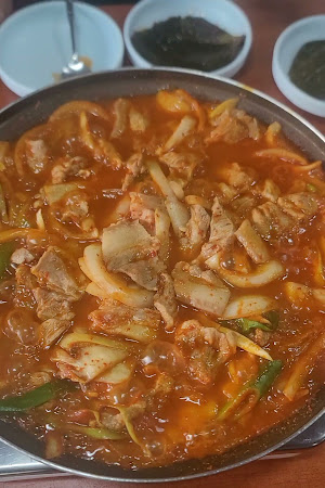 돼지두루치기 울대찌개