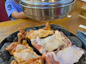 삼삼조약돌숯불닭갈비